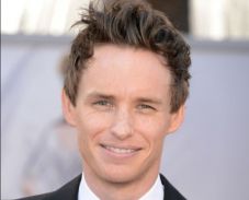 Aranyszem-életműdíjat kap Eddie Redmayne